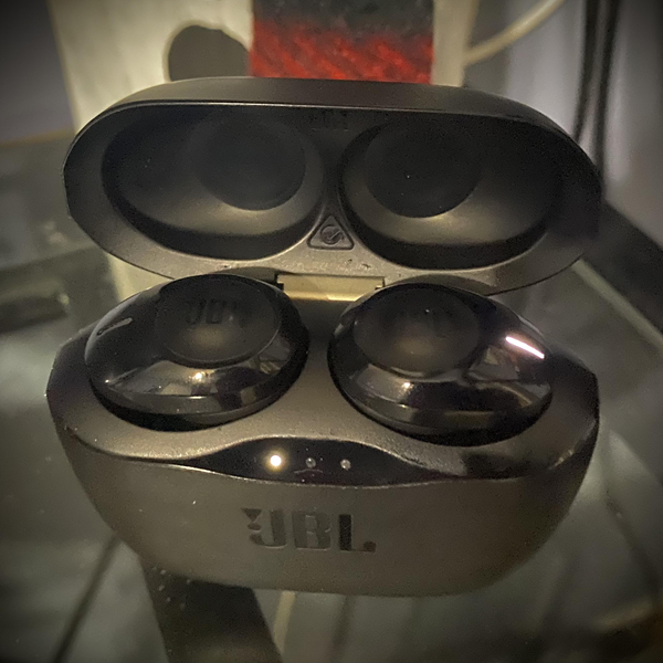 Bluetooth - Why I Despise Wireless Earphones
